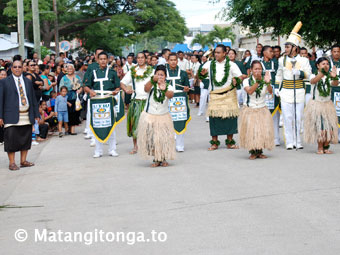 'Unuaki 'o Tonga Tertiary Institute marching