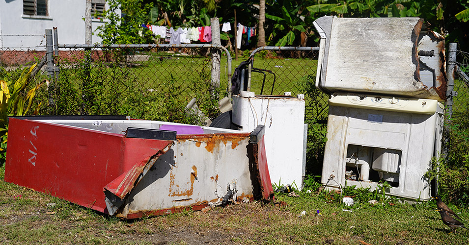 junks piled in Ma'ufanga