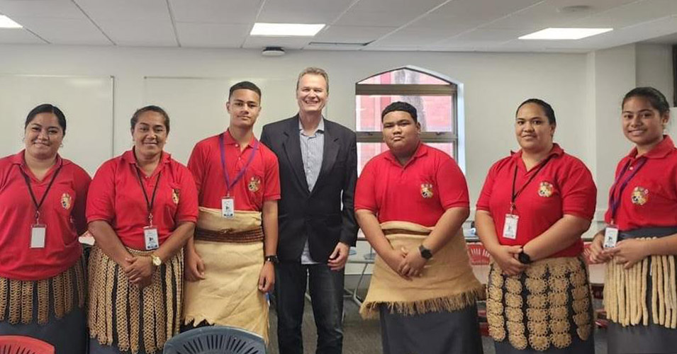 A young chess player, Donald Tonutonu, scored a win and a draw for Tonga at the Oceania Youth Chess Championship in Brisbane, Australia this week.