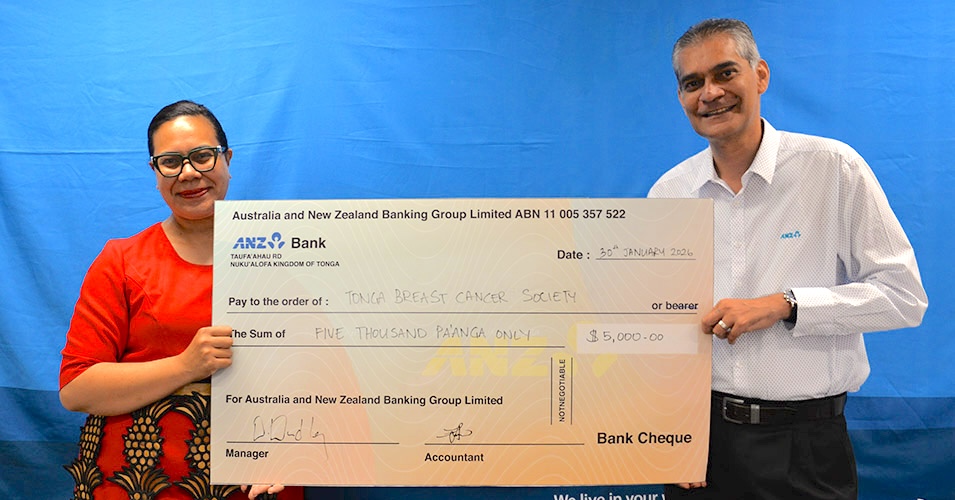 President of the Tonga Breast Cancer Society, Hon. Fredrica Tuita received a cheque for $5,000 panga from ANZ Tonga Country Head, David Dudley today, at the ANZ Ma’ufanga branch.