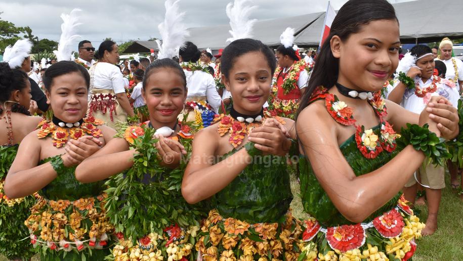 Cultural dance competition winds up primary school year | Matangi Tonga